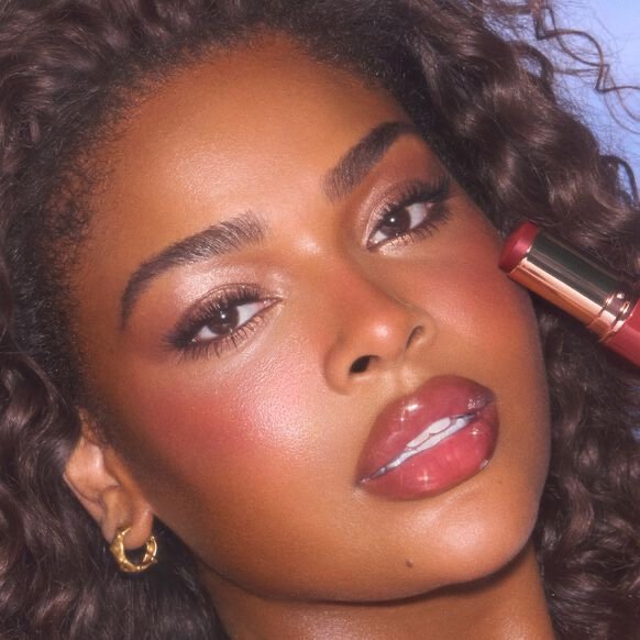 CHARLOTTE TILBURY
Unreal Blush + Glow Mini Trio - Image 2